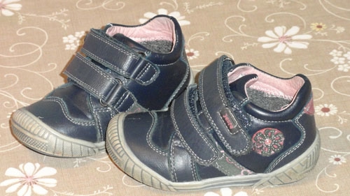 ОБУВЬ ДЛЯ ДЕВОЧКИ 21-22 РАЗМЕР. Москва+почта.