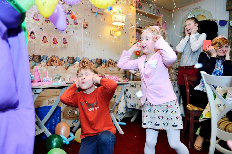 Годовасие Евунделя. Часть вторая - торжественная. Принцесс Пати.