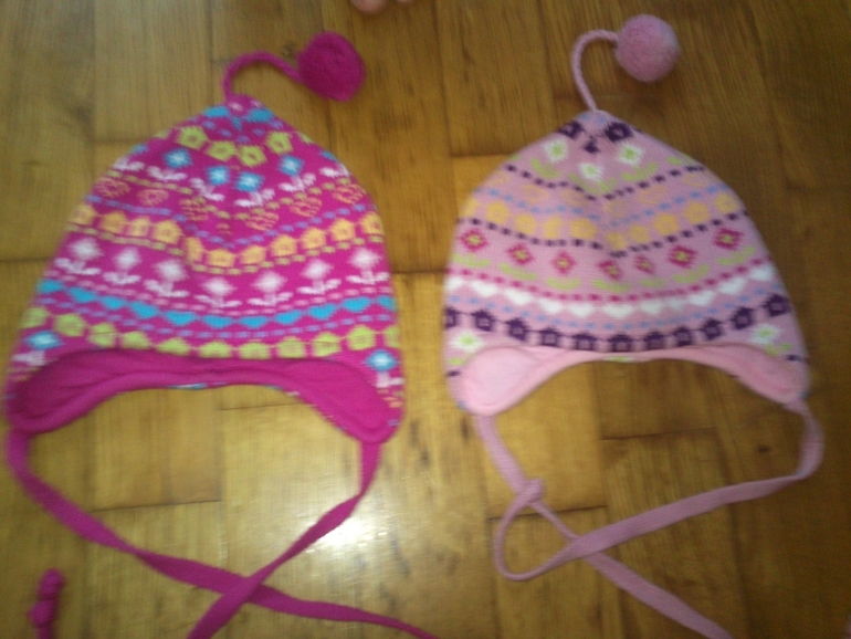 Продам кресла для кормления и много вещей, босоножки по хорошей цене