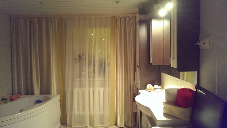 Шторы в ванной комнате