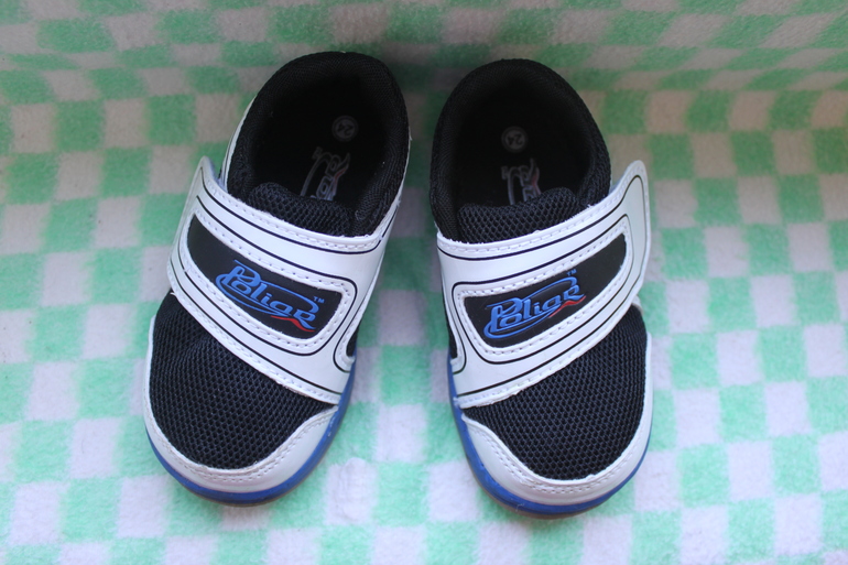 Кроссовки,ботиночки,сандали,сапожки 23 и 24 р-р 14-15см