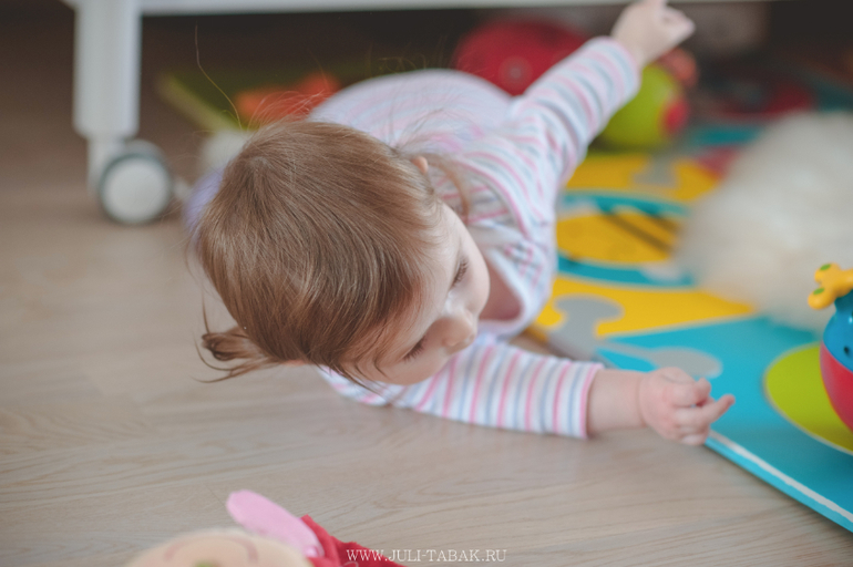 Полинка 9,5 месяцев