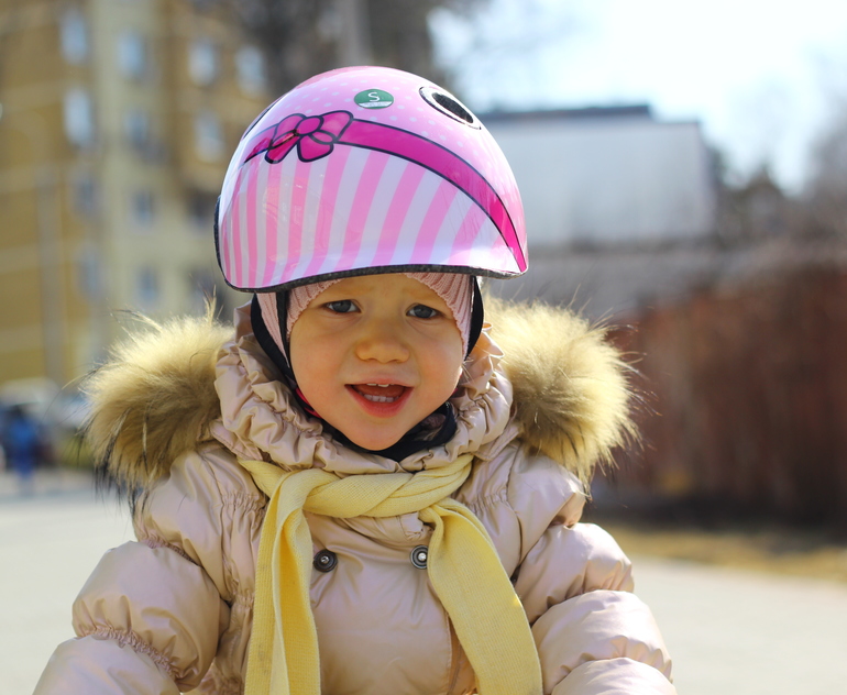 первые шаги - велосипед))