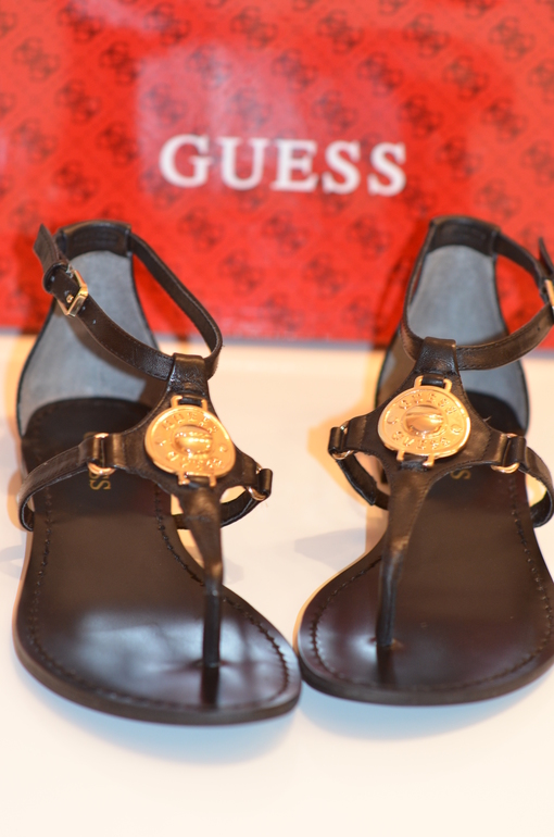 Guess, 37-37,5 р-р, 3200. Почта