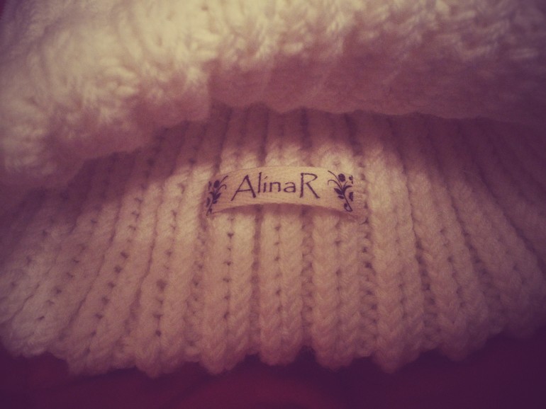 белоснежная..