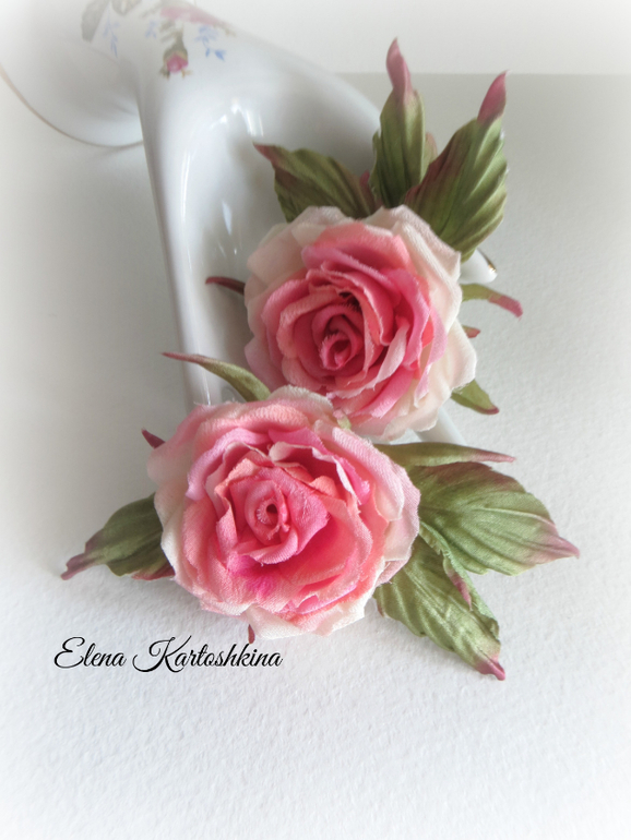 Две шелковые заколочки