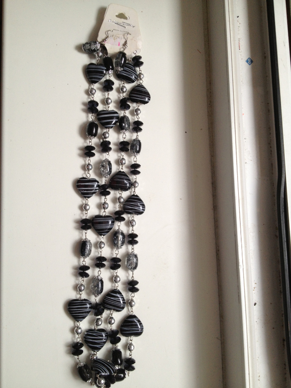 Много камней и бижутерии (отредактировала)