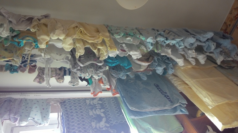 Постирала малышовские вещи)))