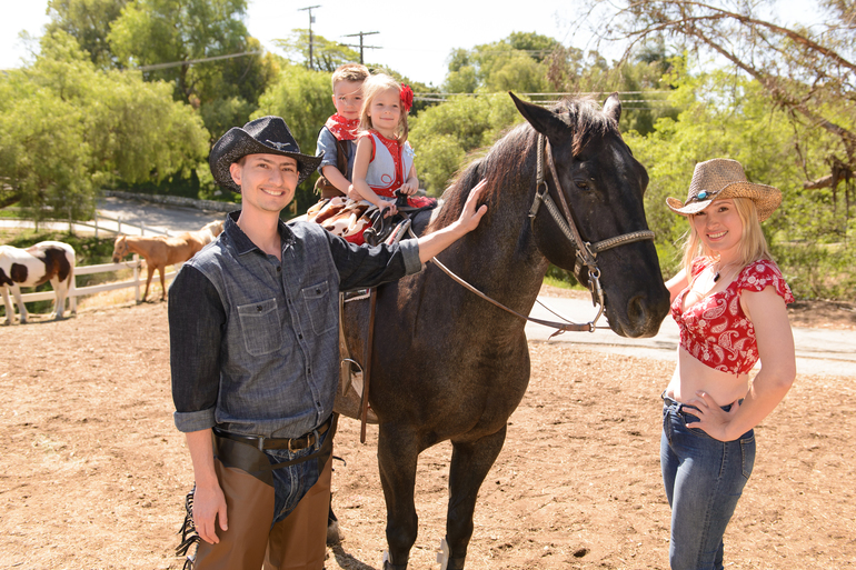 Ковбойский День Рождения наших Солнышек!!! 4 года