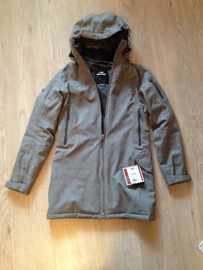 Куртка на 42-44.