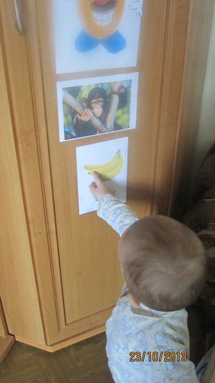 4 неделя готовим вместе с детьми. Банановые оладьи и молоко