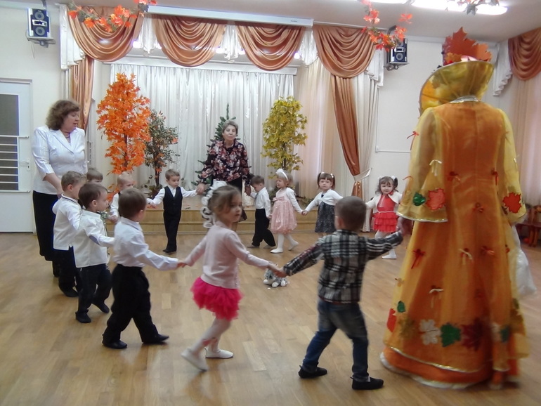 праздник осени. просто фото. пардон за качество)