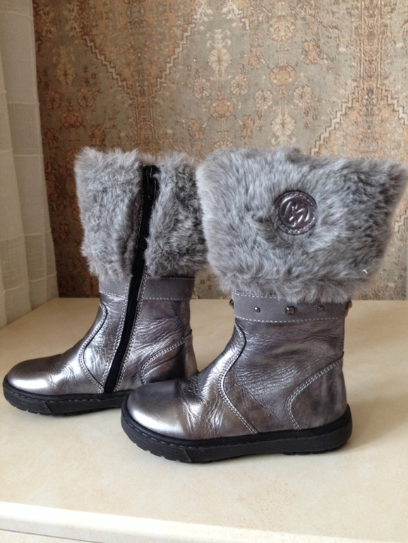 Весенние сапоги на девочку CICIBAN, р-25. Цена 2500 р