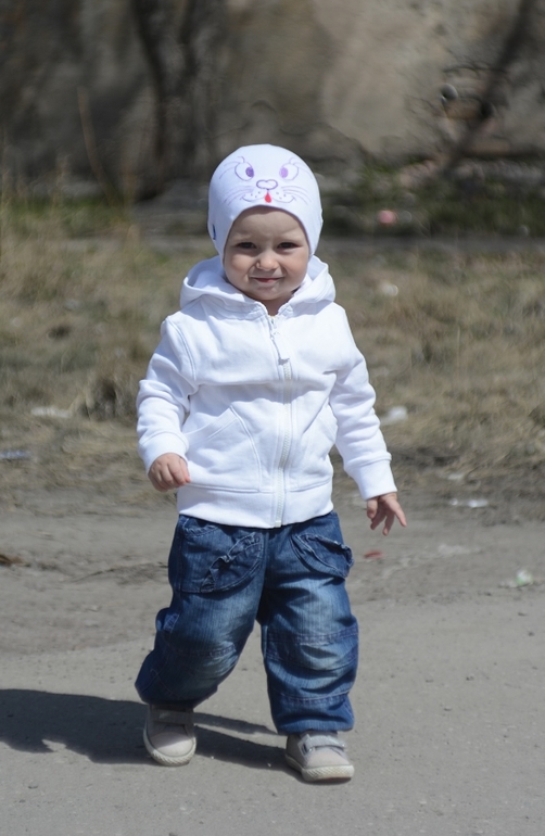 Аришка-мартышка (год и пять)