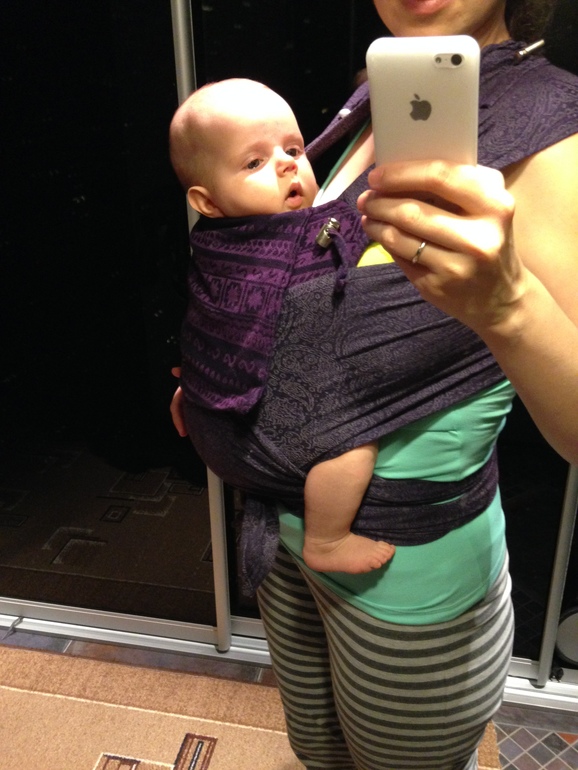 Продам май-слинг Ellevill недорого