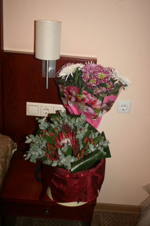 Я в роли флориста)