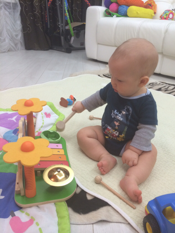 9 месяцев Ярослав)