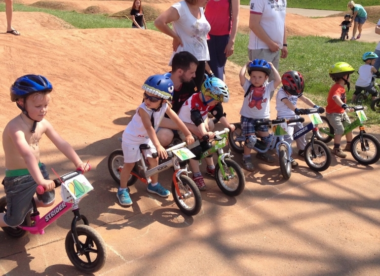 Беговелогонка или наши первые соревнования