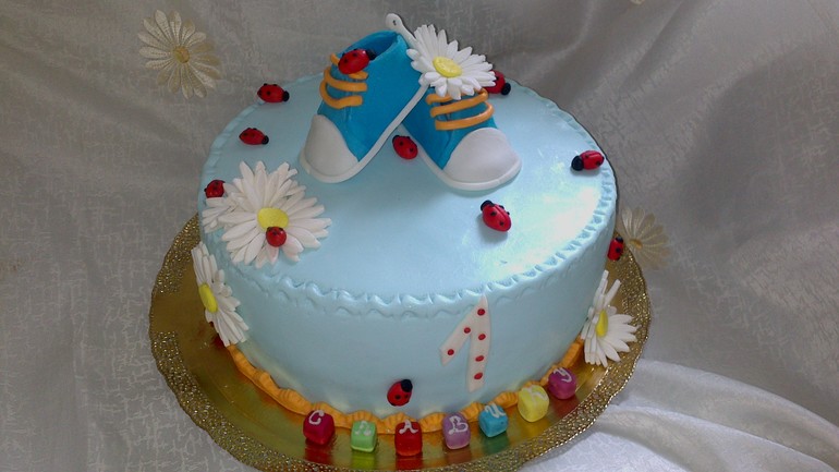 три тортика