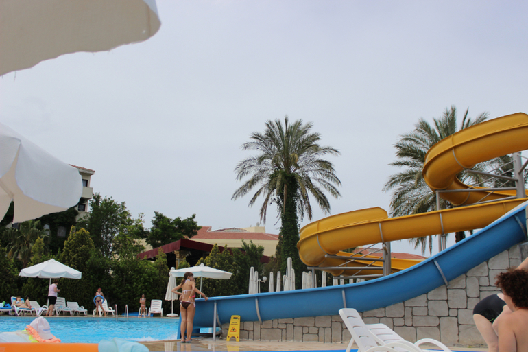 Наша Лизавета на отдыхе в Турции