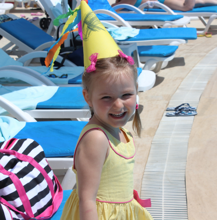 Наша Лизавета на отдыхе в Турции