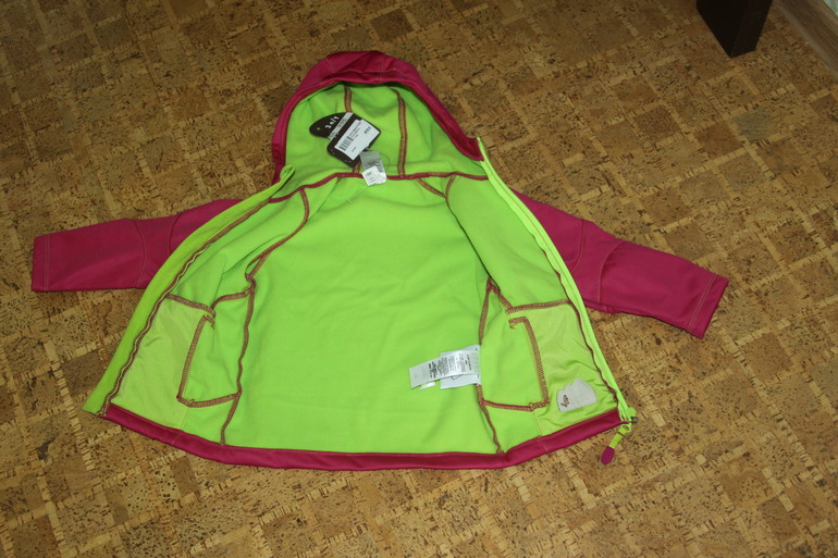 Толстовка-ветровка Софтшелл Декатлон размер 90-98. НОВАЯ