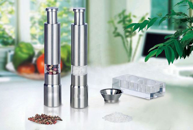 Мельница для перца и соли. 450р. Кухонные весы электронные. 499р.