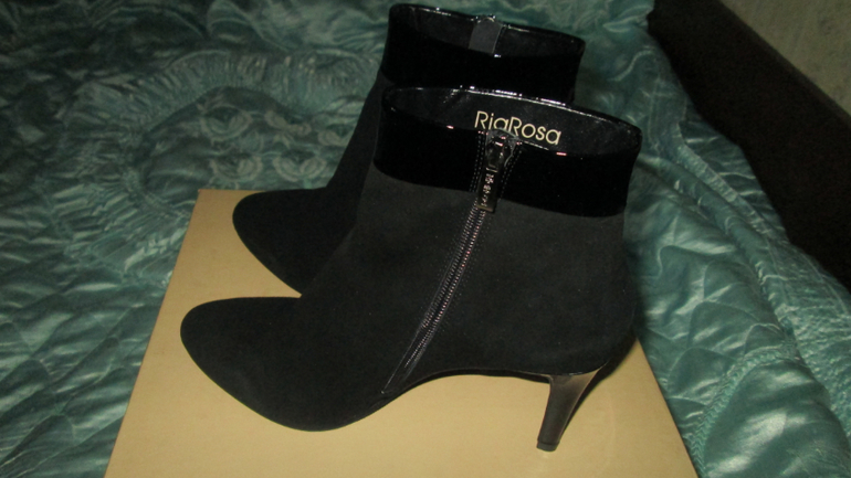 БОТИЛЬОНЫ НОВЫЕ! 40 РАЗМЕР.