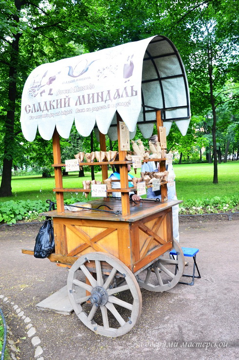 Фотовоспоминания. Ланч на Дворцовой. Дочке 1 год и 2 месяца