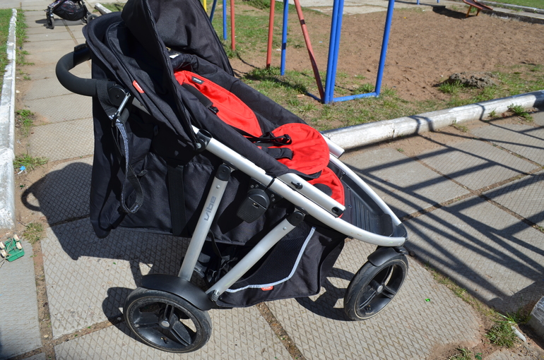 Продам PHIL&TEDS; Vibe с аксами. Регион. 22000 руб.