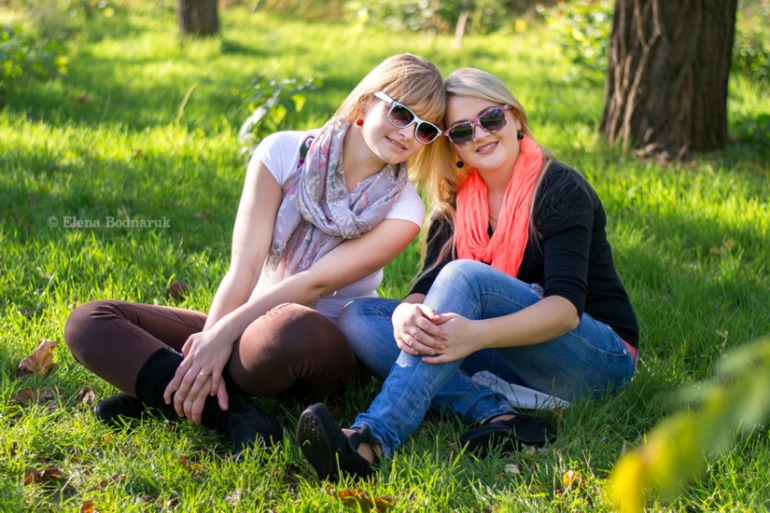 Две подружки