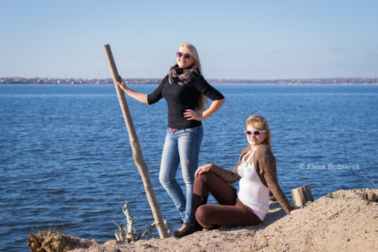 Две подружки