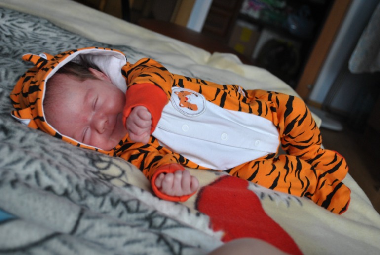 Нам 1 месяц))))))))))))))))))))))))))))))))))))))