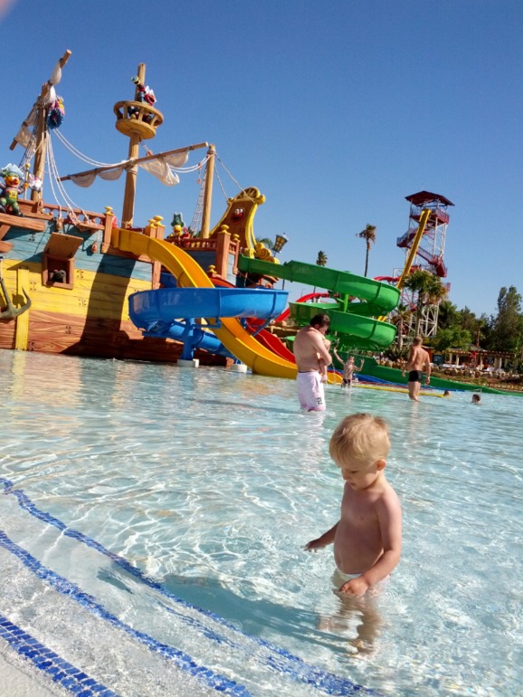 Отель и парк Port Aventura, а также новый аквапарк Costa Caribe Aquatic Park