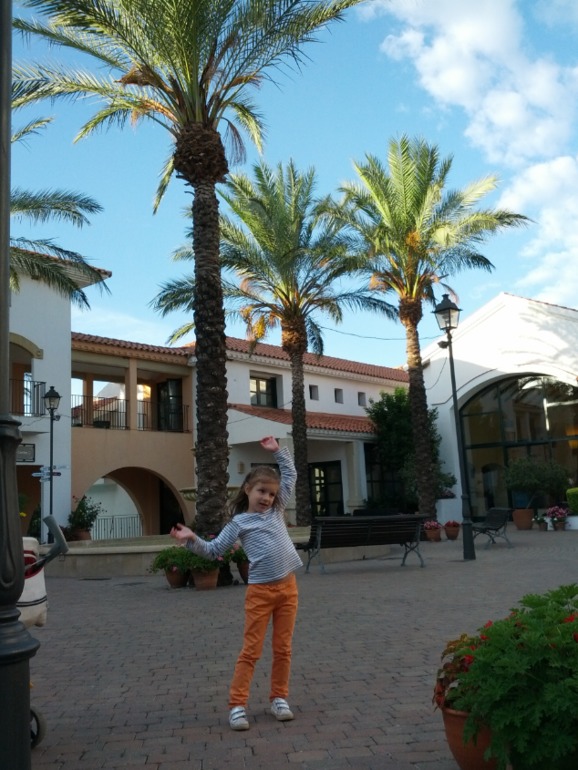 Отель и парк Port Aventura, а также новый аквапарк Costa Caribe Aquatic Park