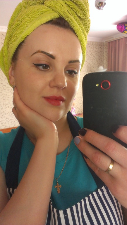 Обновила бровки