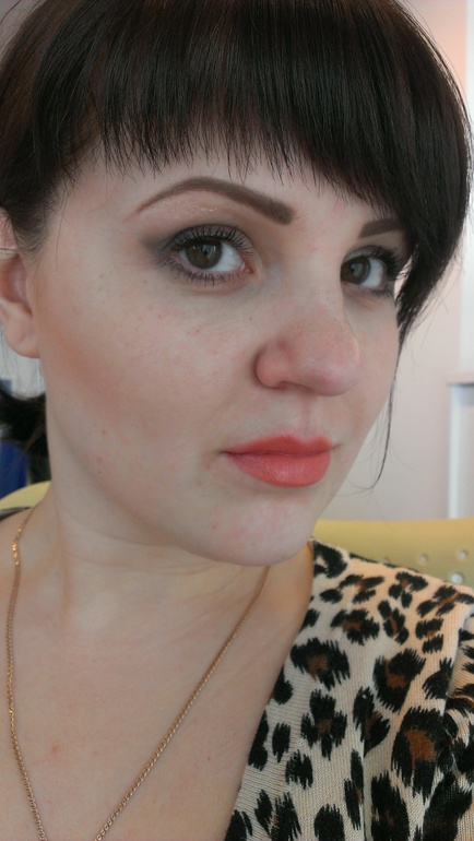 Идет ли мне оттенок помады? срочно!!!
