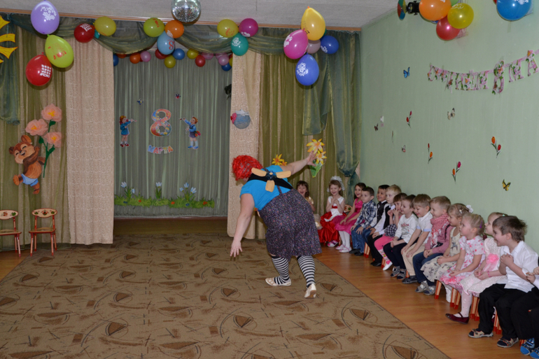 Утренник 8 марта