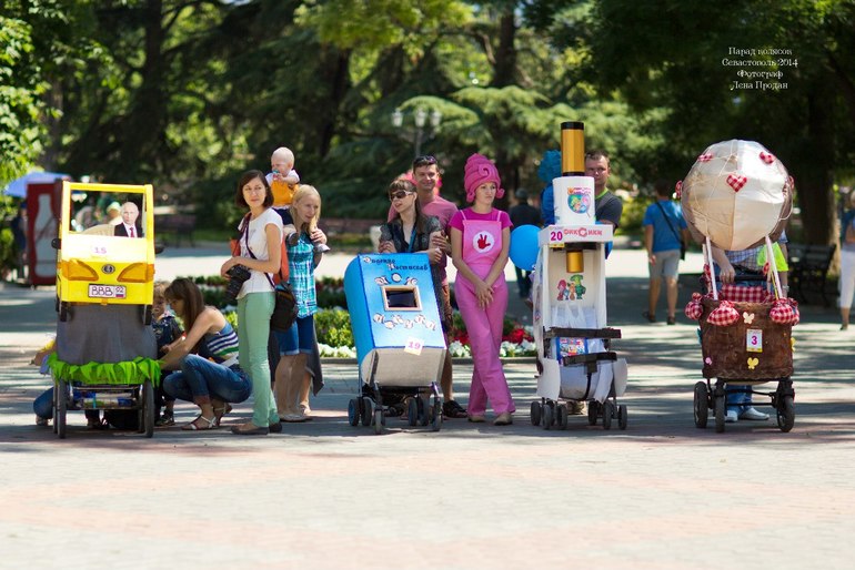 Наша победа в Четвертом Севастопольском параде колясок (много фото+опрос)