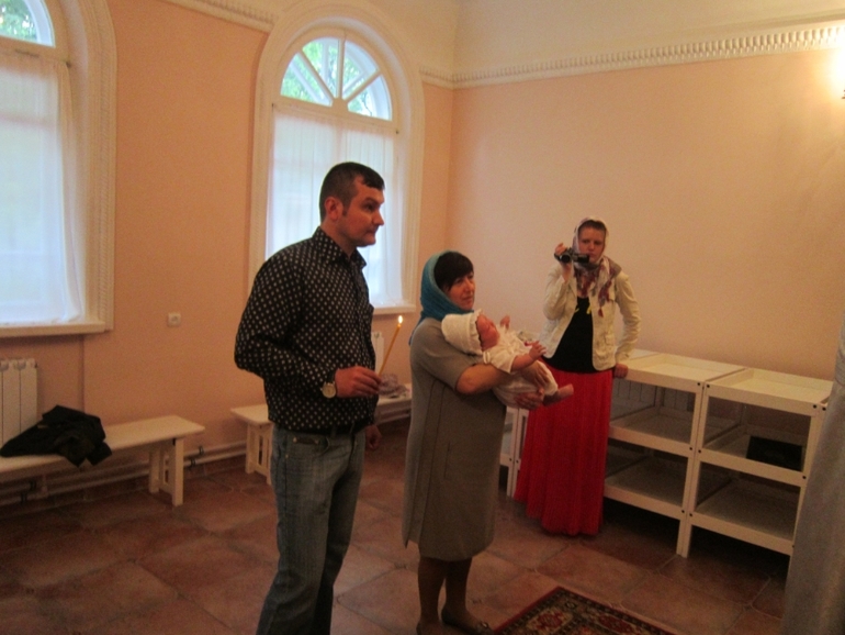 17.05.14 мы покрестили нашу вареньку.