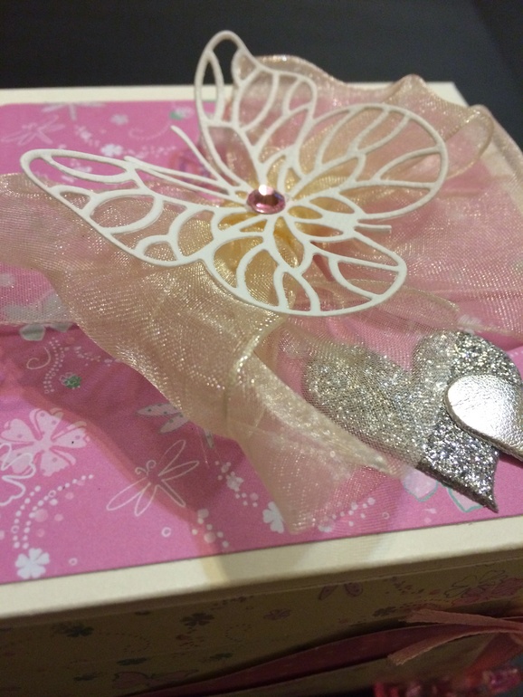 Три подарочные коробочки