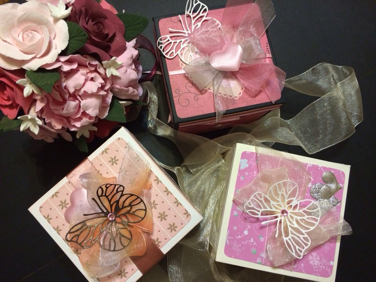 Три подарочные коробочки