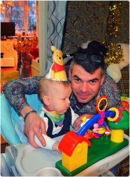 Нам Годик! Ура!!