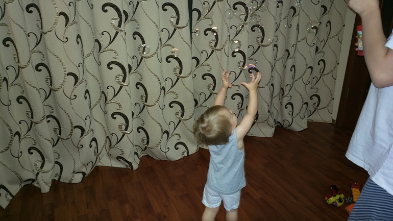 Маленькое чудо: как взять в руки мыльный пузырь?