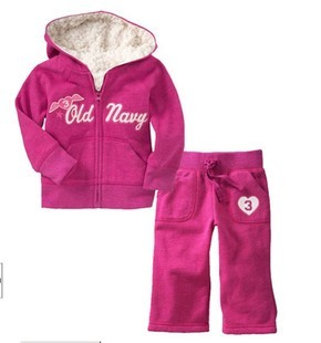 ТЕПЛЫЕ КОСТЮМЫ GAP (полностью на меховом подкладе),4600-5200 тенге, размеры 80-140