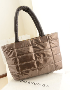 Зимние сумки со скидками от 1900 тенге