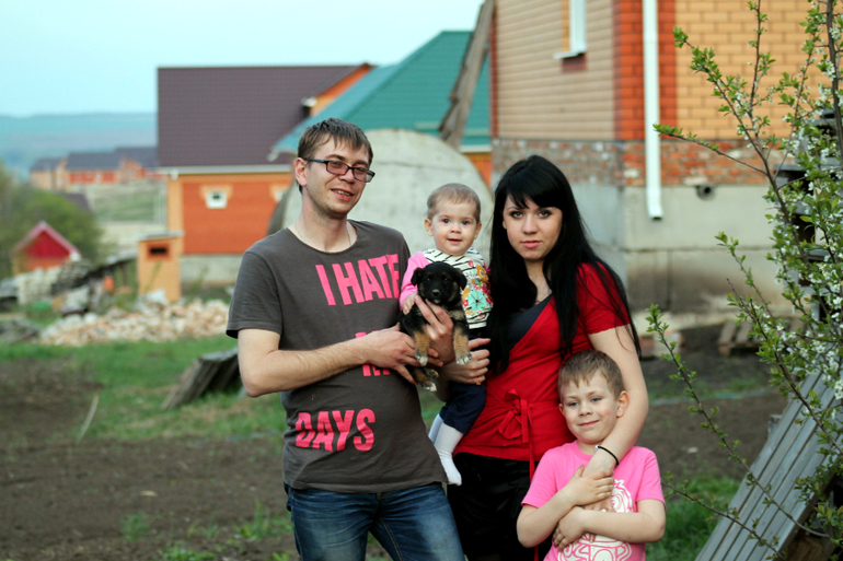 А у нас а у нас живет щенок)))))))))