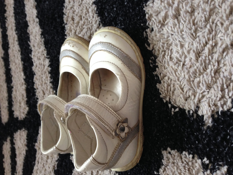 Вещи б/у пакетом на девочку 86 рост + обувь