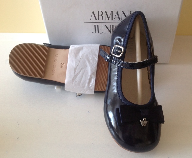 Туфли Armani Junior 24 р.(оригинал) Цена 4000