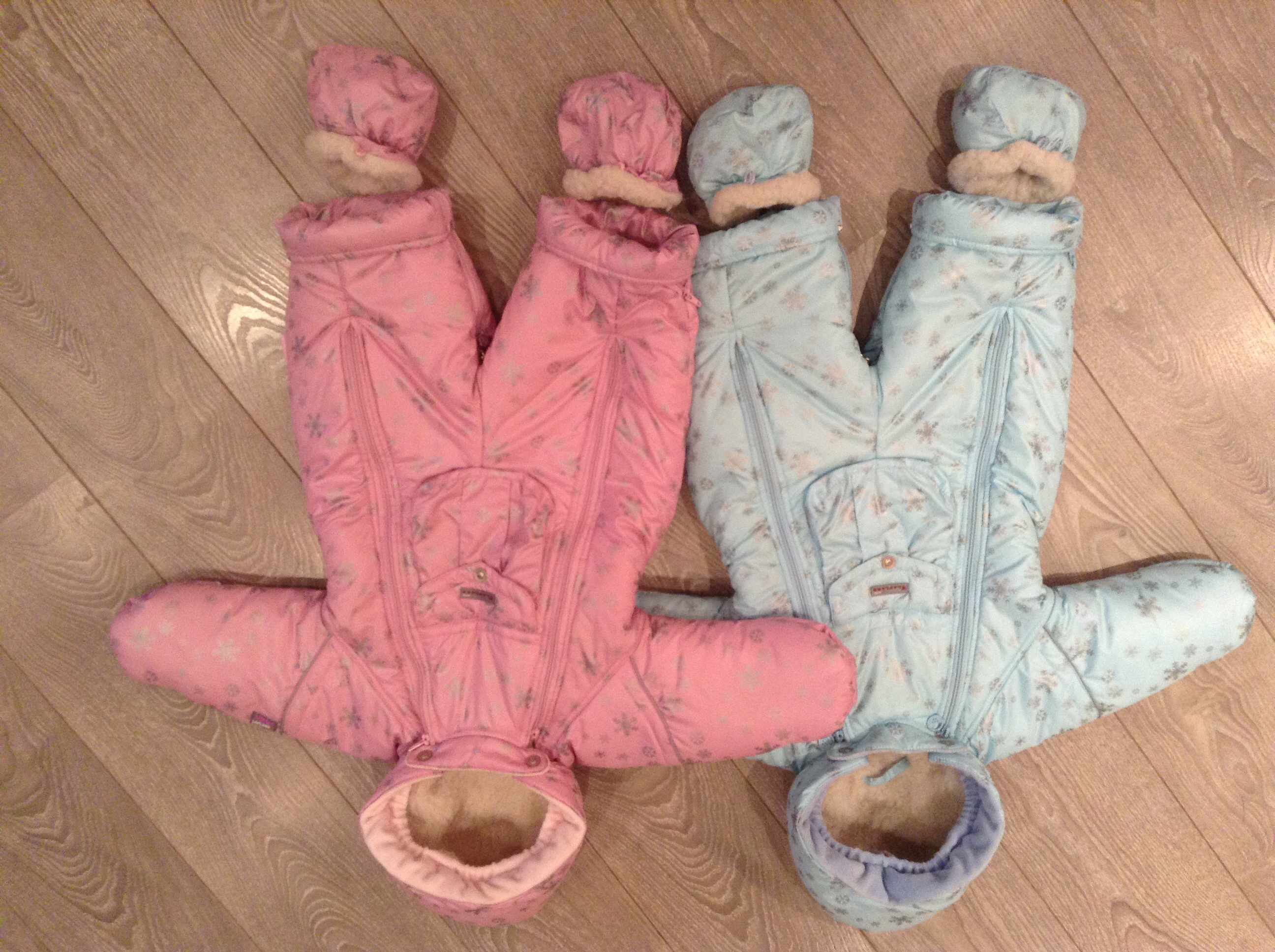 Комбинезоны б/у от 0 до 2-х лет. Для мальчика и девочки.